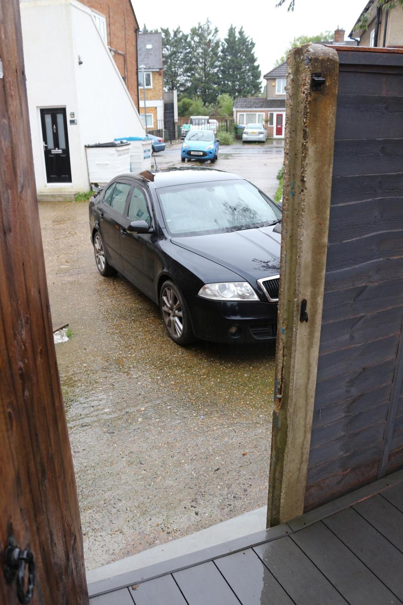 Self Contained, Double Bed Studio, Private Kitchen, Private Bath, Walking Distance To Harry Potter Watford  Eksteriør bilde